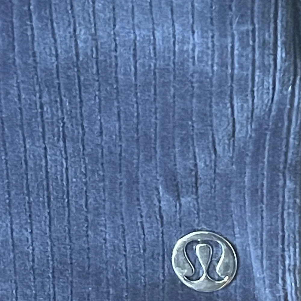 Lululemon Everywhere Belt Bag 1L Navy Blue Corduroy Waist Fanny Pack Crossbody